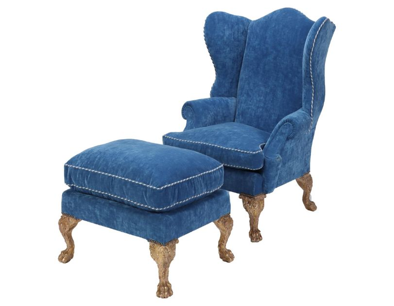 chair-with-an-ottoman