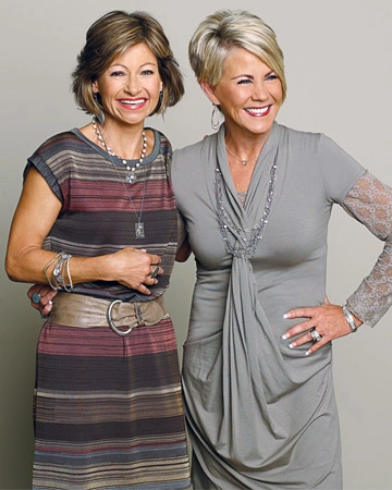 women modeling silpada jewelry