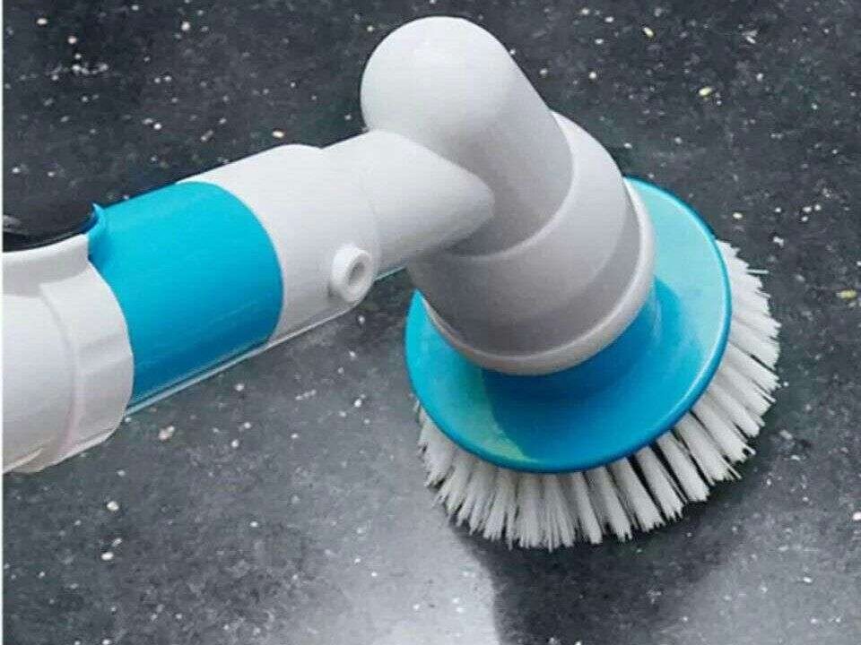 spin scrubber head