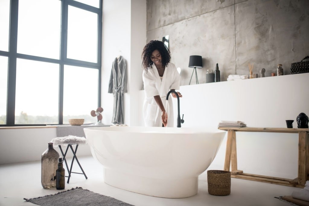cleaning hot water tub