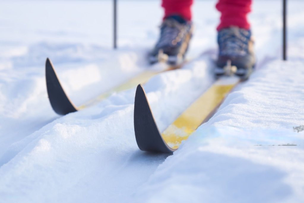Twin-Tip Skis
