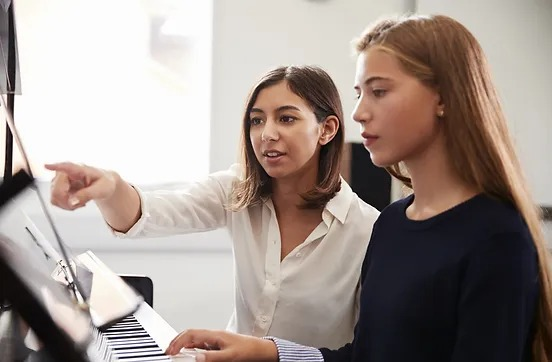 in person teacher for learning piano