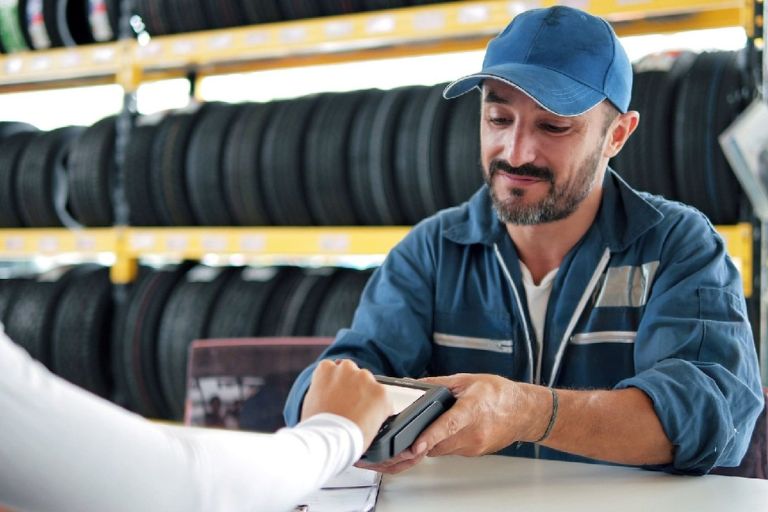 Auto tire dealerships