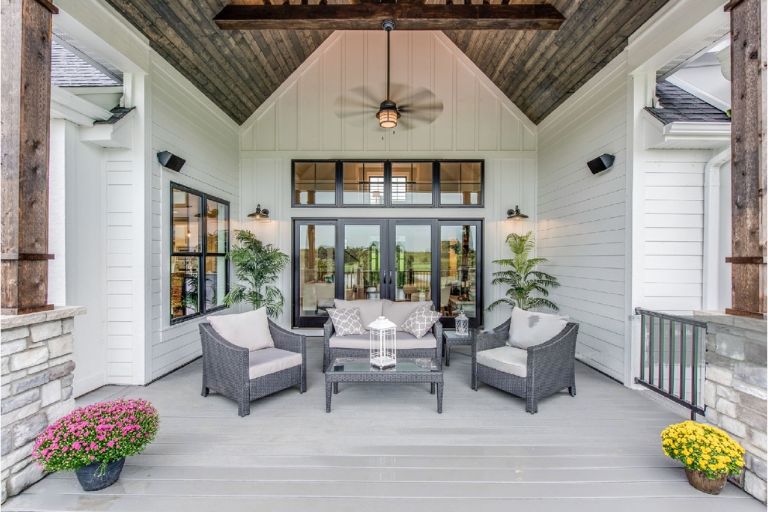 Outdoor ceiling fans made of steel