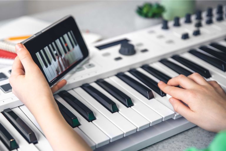 video lessons for learning piano